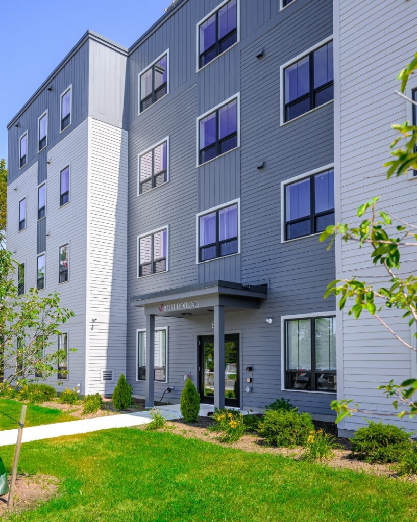 520_center_exterior_2
