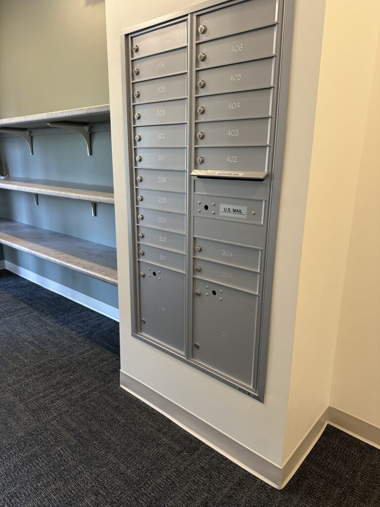 520_center_mailboxes